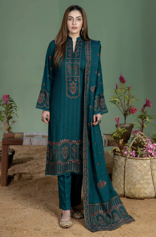 Mohagni – Winter 3PC Dhanak Embroidered Suits